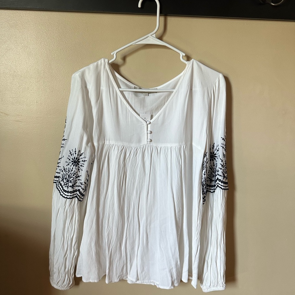 Ann Taylor Embroidered blouse